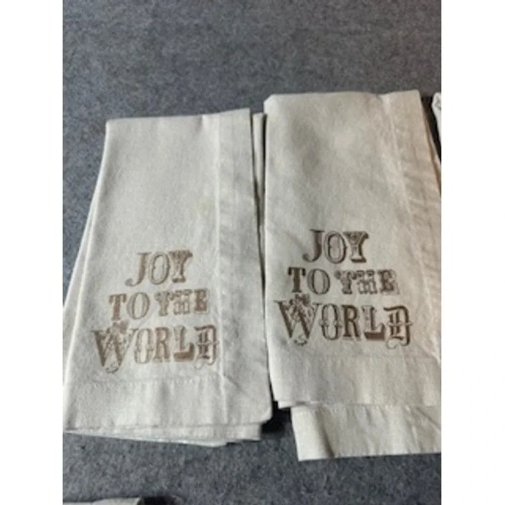 Set of 8 Joy To The World Christmas Cloth Napkins Cream Gold Holiday Table Decor